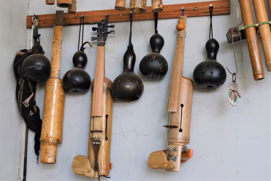 Những cây Viokram được ông Trường mất nhiều công sức chế tác. Ảnh: Bảo Trung