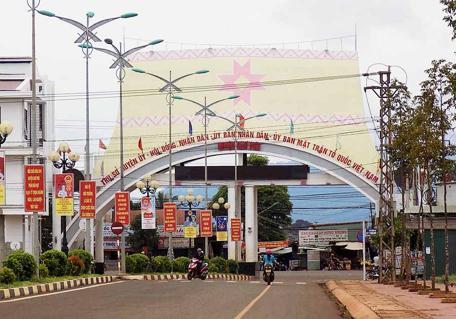 Một góc trung tâm huyện Chư Pưh. Ảnh: Thanh Nhật