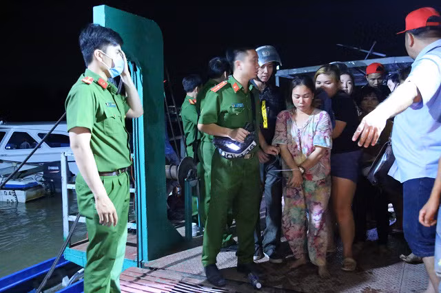 Hàng chục con bạc bị bắt giữ tại hiện trường