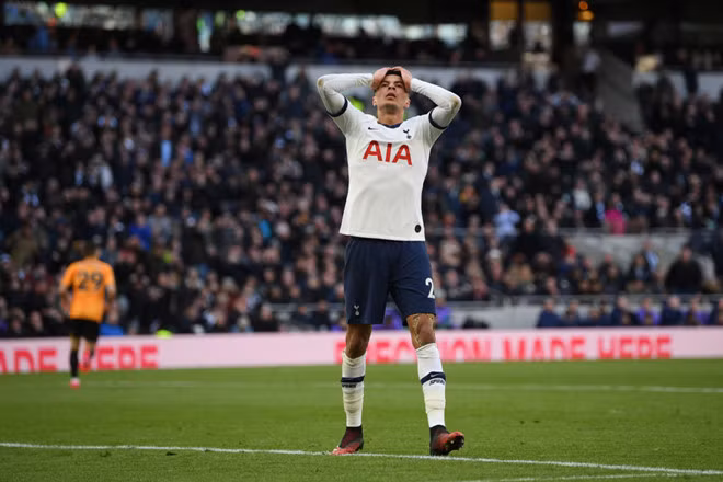 Sự thất vọng của Dele Alli thể hiện hình ảnh khủng hoảng của Tottenham - AFP