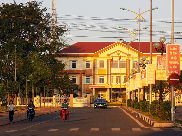 Trụ sở Huyện ủy Chư Pưh DSCN8055. Ảnh: T.N