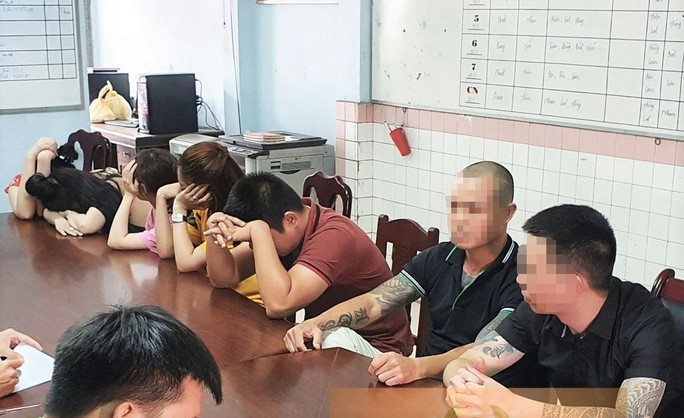 Nhóm đối tượng lấy khách sạn làm động lắc tại cơ quan công an Nhóm đối tượng lấy khách sạn làm động lắc tại cơ quan công an