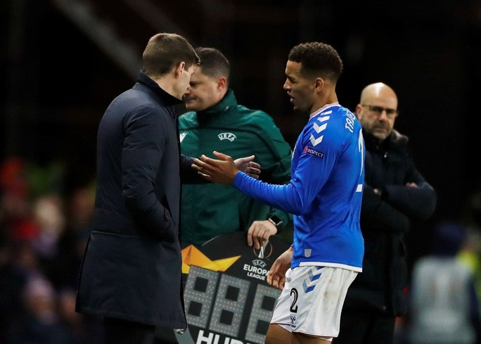 Rangers của HLV Steven Gerrard thua thảm Leverkusen trên sân nhà