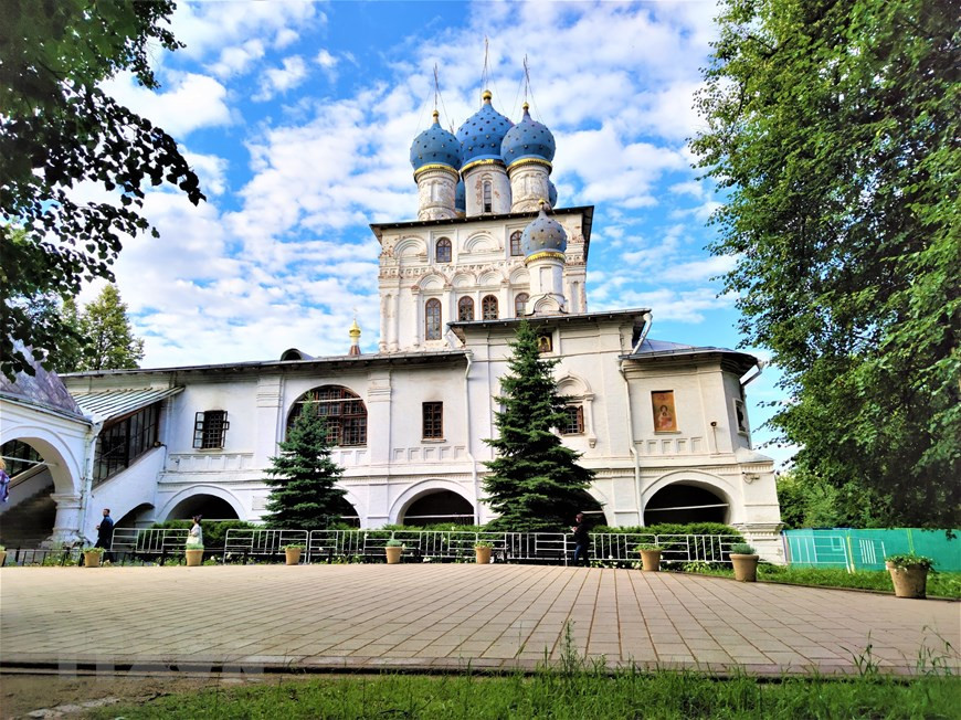 Dinh thự Sa hoàng trong công viên Kolomen. Ảnh: Duy Trinh/TTXVN