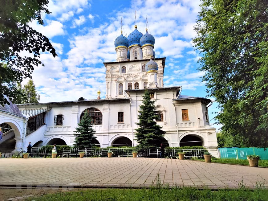 Dinh thự Sa hoàng trong công viên Kolomen. Ảnh: Duy Trinh/TTXVN