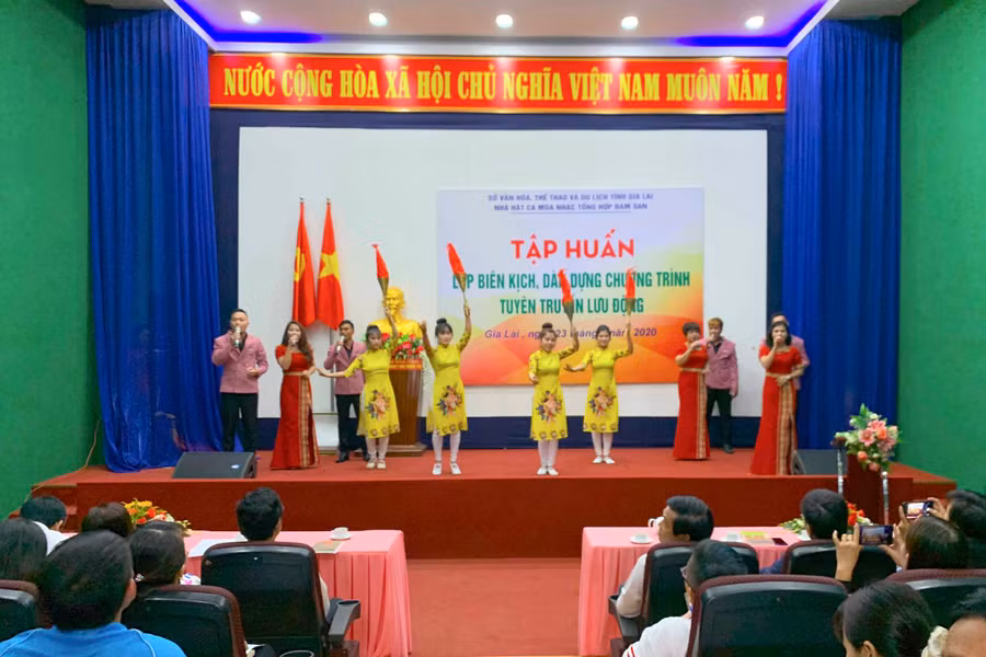  Quang cảnh lớp tập huấn. Ảnh: PHƯƠNG VI 