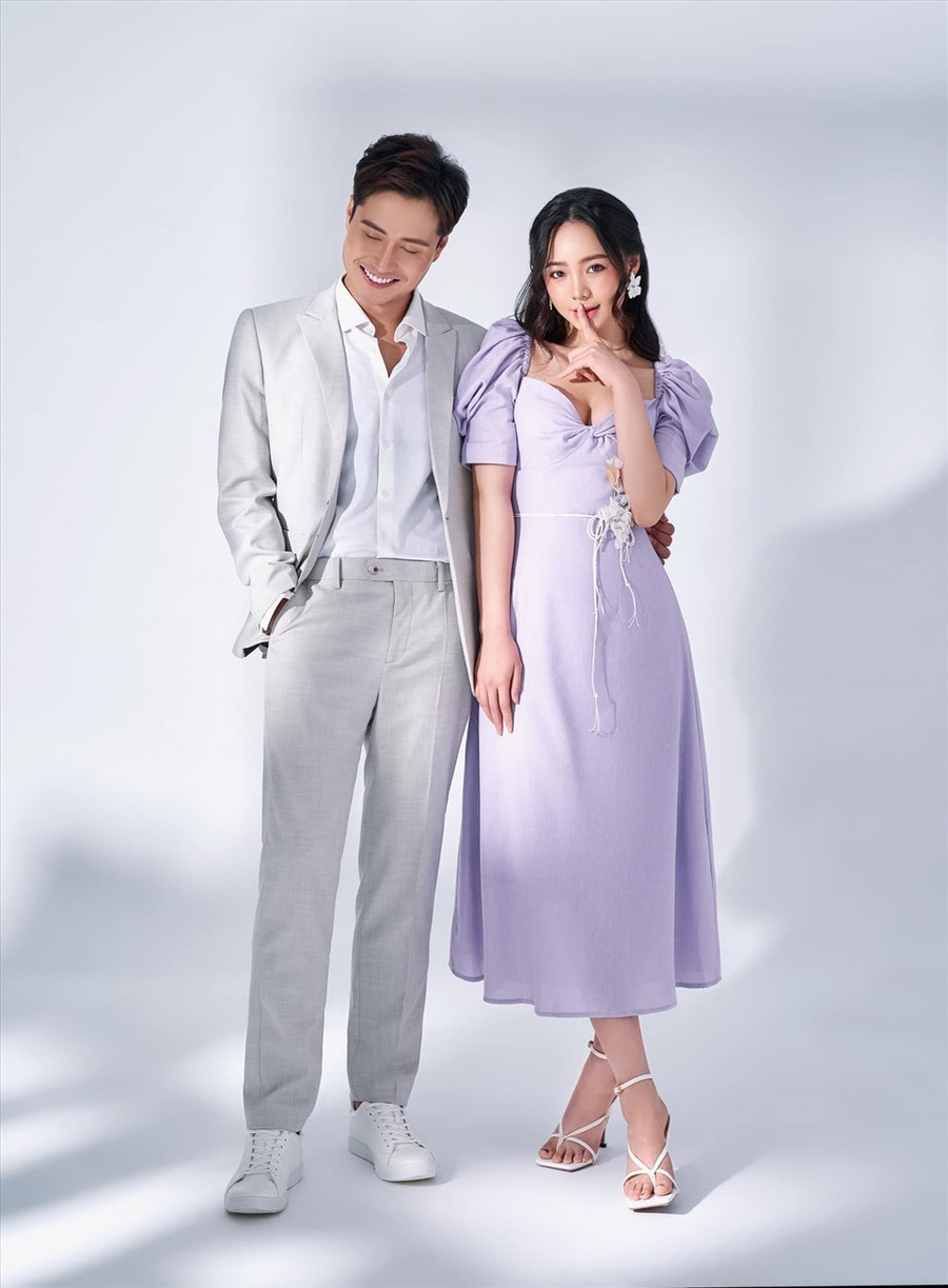 Diễn xuất tự nhiên cùng 