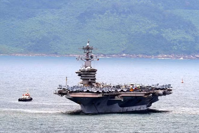 Tàu sân bay USS Theodore Roosevelt trong chuyến thăm Đà Nẵng hồi tháng 3 Tàu sân bay USS Theodore Roosevelt trong chuyến thăm Đà Nẵng hồi tháng 3