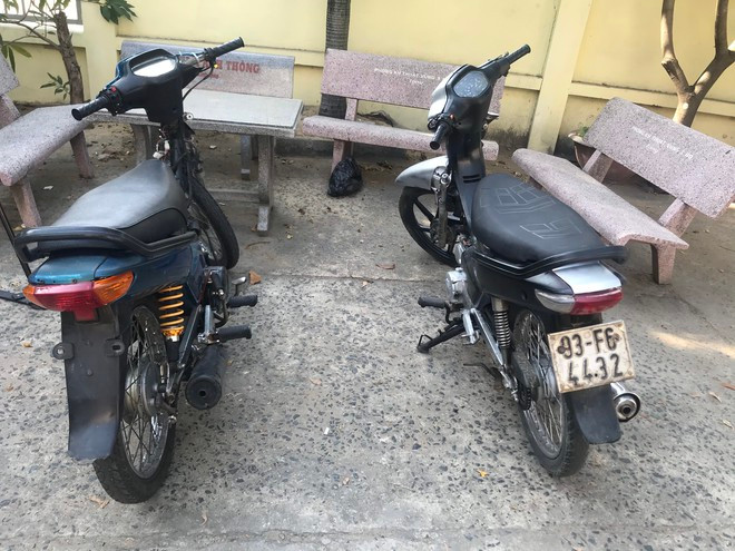 2 xe máy trộm cắp thu hồi được. Ảnh: VĂN TIẾN