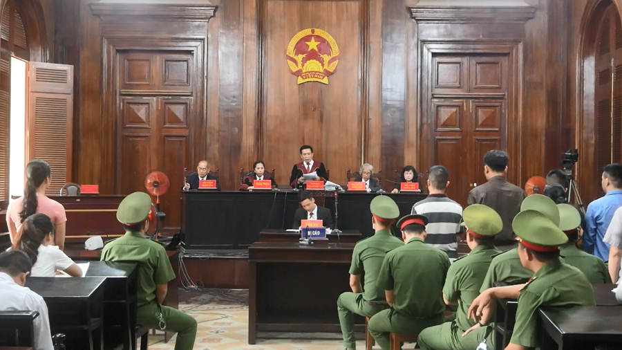 Phiên tòa sáng 27.7  Phiên tòa sáng 27.7