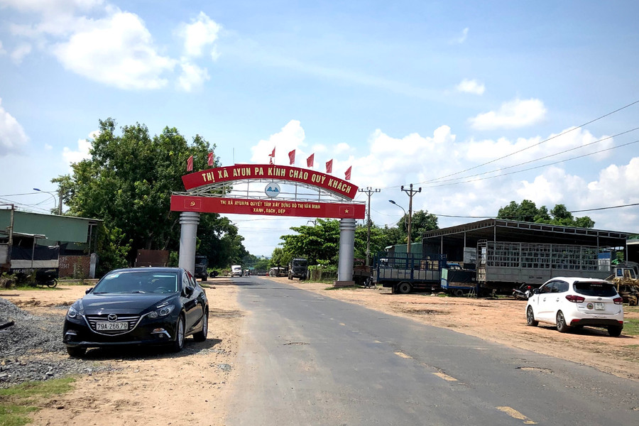  Đoạn Km 126 là điểm đầu của Dự án cải tạo, nâng cấp các đoạn xung yếu trên quốc lộ 25. Ảnh: L.H