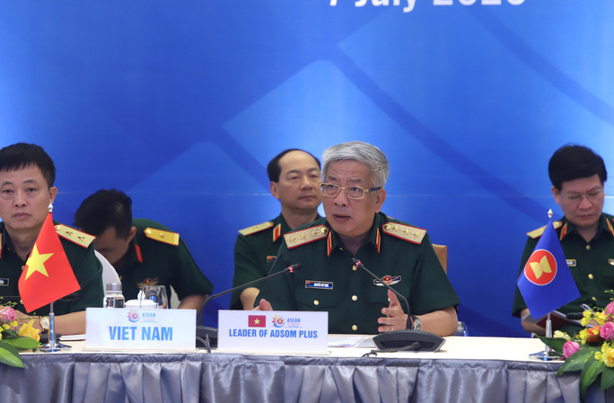 Thượng tướng Nguyễn Chí Vịnh, Thứ trưởng Bộ Quốc phòng, Trưởng ADSOM+ Việt Nam, chủ trì hội nghị Thượng tướng Nguyễn Chí Vịnh, Thứ trưởng Bộ Quốc phòng, Trưởng ADSOM+ Việt Nam, chủ trì hội nghị