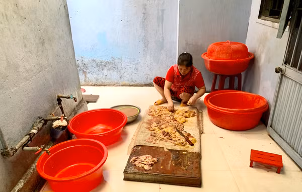 Quán phở Ngọc Sơn chưa đảm bảo ATTP theo quy định. Ảnh: N.Y