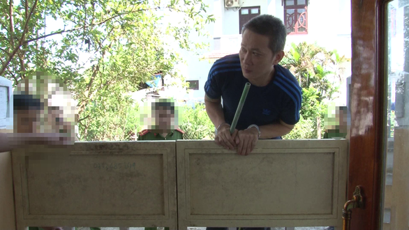 Tuấn Anh tại buổi thực nghiệm điều tra, người này đột nhập nhà dân - Ảnh: XUÂN MAI Tuấn Anh tại buổi thực nghiệm điều tra, người này đột nhập nhà dân - Ảnh: XUÂN MAI