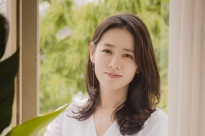 Son Ye Jin nhận được lời mời đóng phim Hollywood. Ảnh: NAVER