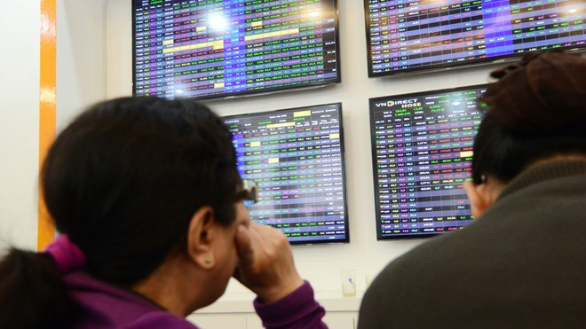 Chứng khoán Việt Nam sụt giảm "thảm hại" vì Covid-19. Ảnh Ngọc Thắng Chứng khoán Việt Nam sụt giảm