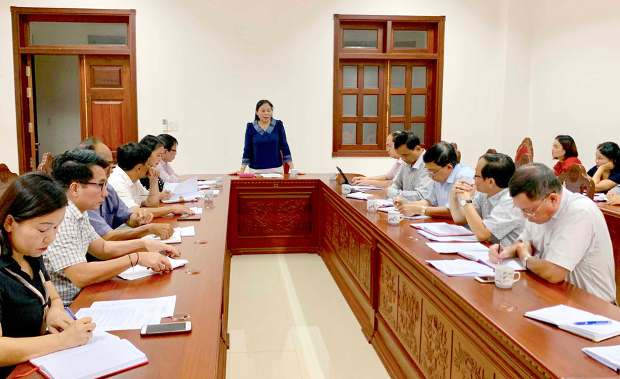UBND tỉnh tổ chức họp bàn các biện pháp phòng-chống dịch bệnh bạch hầu. Ảnh: Như Nguyện UBND tỉnh tổ chức họp bàn các biện pháp phòng- chống dịch bệnh bạch hầu. Ảnh: Như Nguyện
