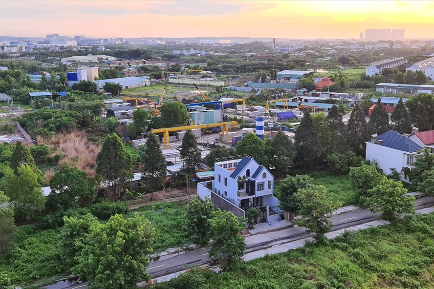 Cuộc chiến thâu tóm quỹ đất của các doanh nghiệp bất động sản vẫn rất nóng. Ảnh: Gia Miêu