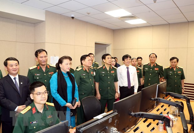 Chủ tịch Quốc hội Nguyễn Thị Kim Ngân tham quan Trung tâm Phát thanh-Truyền hình Quân đội. (Ảnh: Trọng Đức/TTXVN) Chủ tịch Quốc hội Nguyễn Thị Kim Ngân tham quan Trung tâm Phát thanh-Truyền hình Quân đội. (Ảnh: Trọng Đức/TTXVN)