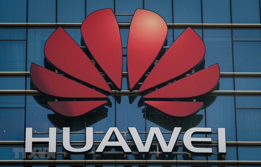 Biểu tượng của Tập đoàn công nghệ Huawei tại trụ sở tập đoàn ở Quảng Đông, Trung Quốc. Ảnh: AFP/TTXVN Biểu tượng của Tập đoàn công nghệ Huawei tại trụ sở tập đoàn ở Quảng Đông, Trung Quốc. Ảnh: AFP/TTXVN