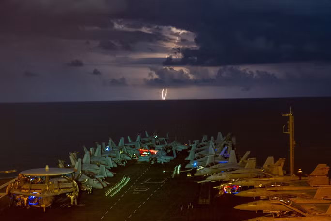  Tàu sân bay USS Nimitz của Mỹ tại biển Đông hôm 4-7. Ảnh: Hải quân Mỹ