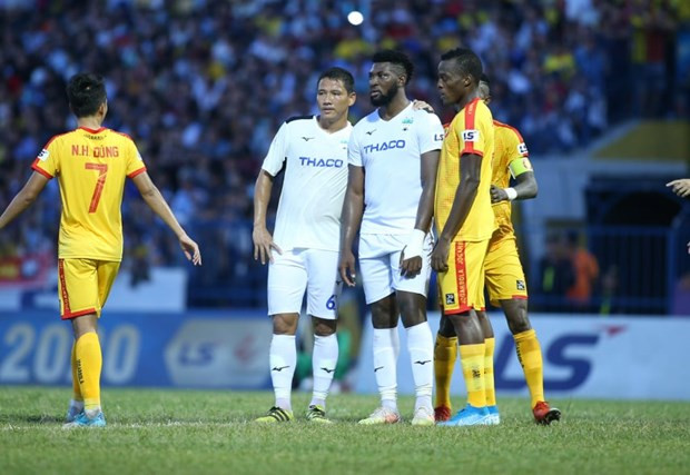 Tiền đạo Anh Đức ra sân trong màu áo Hoàng Anh Gia Lai trước Thanh Hóa ở vòng 11 V-League 2020 chiều 24/7 và chưa thể ghi bàn. (Ảnh: Nguyên An/Vietnam+)