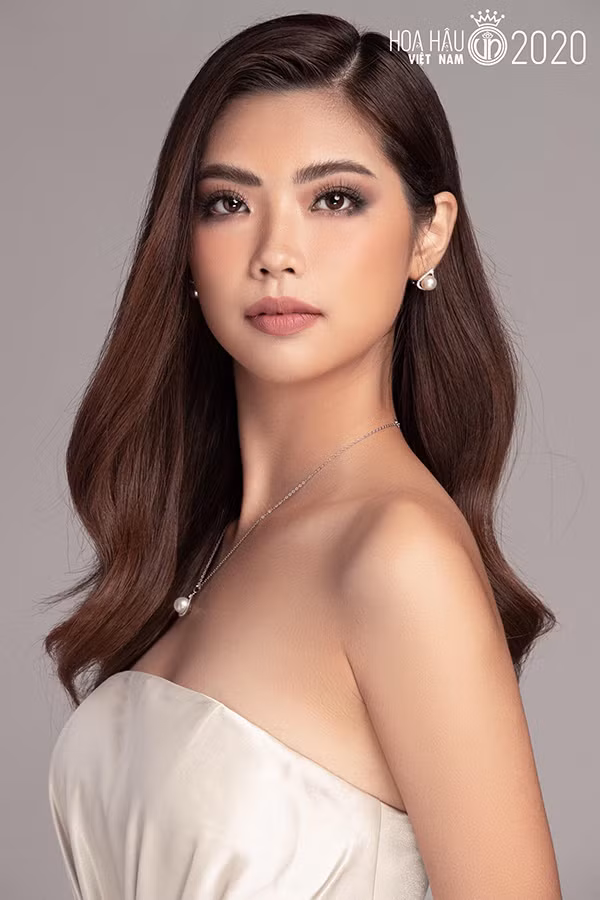 Phạm Thị Minh Phương Top 60 Miss Universe Vietnam 2019