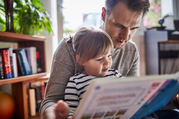 Có bố bên cạnh mọi áp lực trong cuộc sống của con gái sẽ được giảm bớt. Ảnh nguồn: Pixaybay.  Có bố bên cạnh mọi áp lực trong cuộc sống của con gái sẽ được giảm bớt. Ảnh nguồn: Pixaybay.