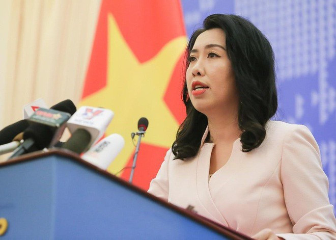 Người phát ngôn Bộ Ngoại giao Việt Nam Lê Thị Thu Hằng chiều 16-7 đã phản ứng về các ý kiến trên Twitter của người phát ngôn Bộ Ngoại giao Trung Quốc Hoa Xuân Oánh về biển Đông