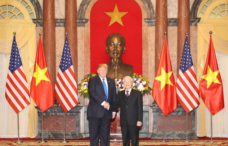 Tổng Bí thư, Chủ tịch nước Nguyễn Phú Trọng tiếp Tổng thống Mỹ Donald Trump nhân dịp sang Việt Nam dự Hội nghị thượng đỉnh Mỹ-Triều Tiên lần thứ hai. (Ảnh: Trí Dũng/TTXVN)