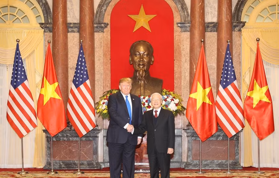 Tổng Bí thư, Chủ tịch nước Nguyễn Phú Trọng tiếp Tổng thống Mỹ Donald Trump nhân dịp sang Việt Nam dự Hội nghị thượng đỉnh Mỹ-Triều Tiên lần thứ hai. (Ảnh: Trí Dũng/TTXVN)
