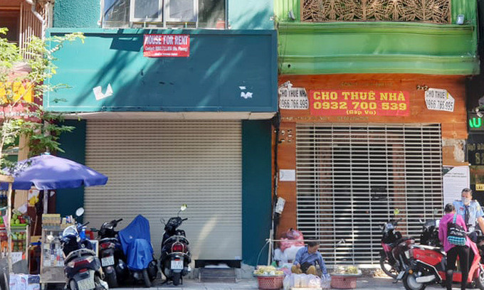 Nhà mặt tiền cho thuê nguyên căn trên đường Ngô Đức Kế, đoạn gần Hồ Tùng Mậu, quận 1, TP HCM ngày 22/7. Ảnh: Trung Tín.