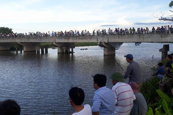 Khu vực cầu nạn nhân tự tử Khu vực cầu nạn nhân tự tử