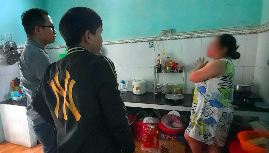 Chị D. kể lại quá trình được bà Sương chữa trị để mang thai “tâm linh”.