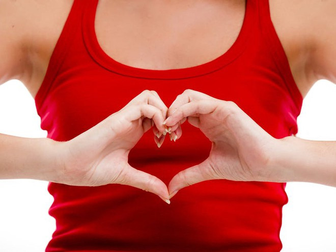 Bỏ thuốc, giảm mức cholesterol, kiểm soát huyết áp, ngủ đủ giấc, giảm căng thẳng... là những cách để ngăn ngừa cơn đau tim. ẢNH MINH HỌA: SHUTTERSTOCK