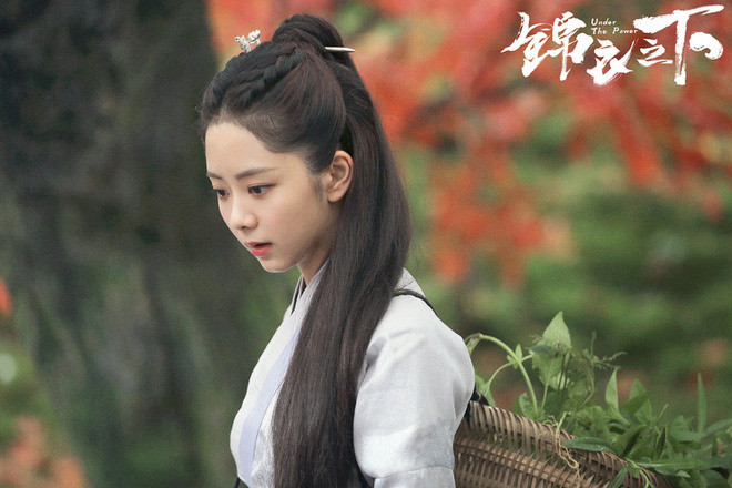 Đàm Tùng Vận cũng trở thành nữ diễn viên được yêu thích nhất đầu năm 2020.