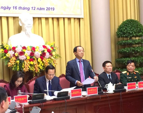 Chủ nhiệm Văn phòng Chủ tịch nước Đào Việt Trung công bố Lệnh của Chủ tịch nước tại họp báo. (Nguồn: baochinhphu.vn) Chủ nhiệm Văn phòng Chủ tịch nước Đào Việt Trung công bố Lệnh của Chủ tịch nước tại họp báo. (Nguồn: baochinhphu.vn)