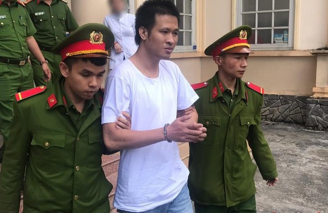 Nguyễn Quốc Đức Vượng sau phiên tòa sơ thẩm. Ảnh: LÂM VIÊN