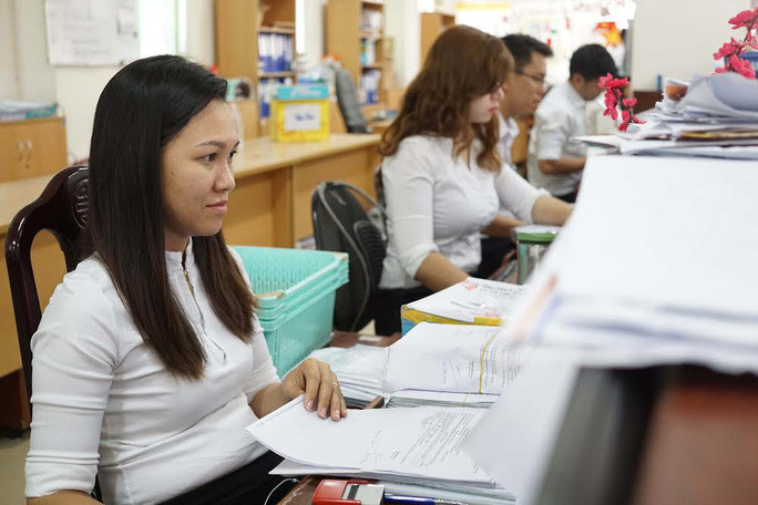 Nếu bị đánh giá không hoàn thành tốt chức trách, nhiệm vụ được giao, có phẩm chất đạo đức, uy tín thấp… thì thu hồi quyết định tuyển dụng. Nếu bị đánh giá không hoàn thành tốt chức trách, nhiệm vụ được giao, có phẩm chất đạo đức, uy tín thấp… thì thu hồi quyết định tuyển dụng.