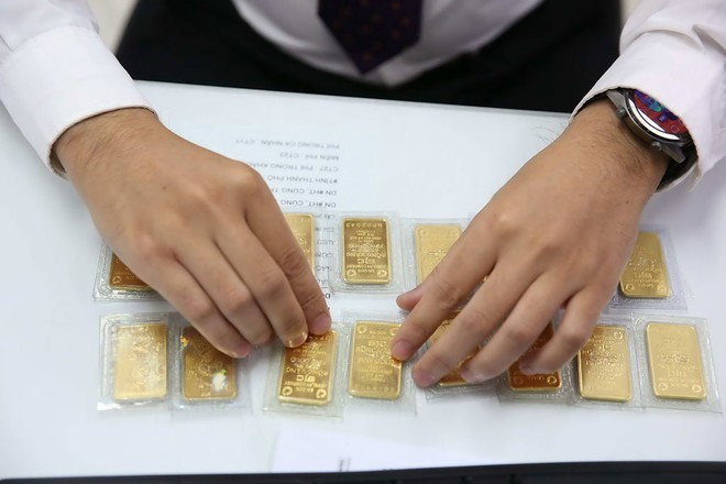 Giá vàng trong nước vẫn đứng ở đỉnh cao kỷ lục - Ảnh: Ngọc Thắng Giá vàng trong nước vẫn đứng ở đỉnh cao kỷ lục - Ảnh: Ngọc Thắng