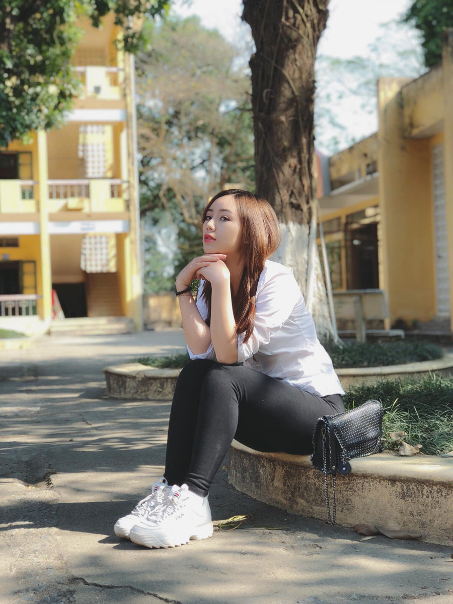 Trên trang Facebook cá nhân, Quỳnh Kool thường chia sẻ những khoảnh khắc vui tươi, hạnh phúc. Ảnh: NVCC.