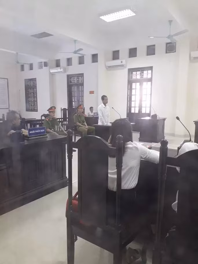 Hồ Văn Pheng bị tuyên 16 năm tù vì hiếp dâm người dưới 16 tuổi