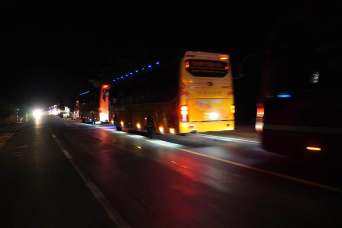 Vụ tai nạn gây ách tắc trên Quốc lộ 1 nhiều giờ Vụ tai nạn gây ách tắc trên Quốc lộ 1 nhiều giờ