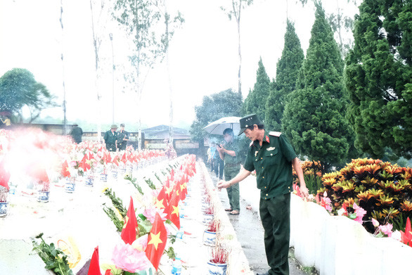 Năm nào cũng vậy, đúng ngày 'giỗ trận' là Vị Xuyên đổ mưa không ngớt. Có lẽ các anh đã nghe thấy... Ảnh: HÀ THANH