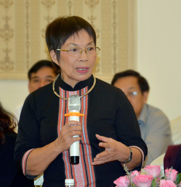 Nhà nghiên cứu văn hóa Linh Nga Niek Dam có nhiều ý kiến tâm huyết tại hội thảo bảo vệ và phát huy Không gian văn hóa cồng chiêng Tây Nguyên. Ảnh: H.N