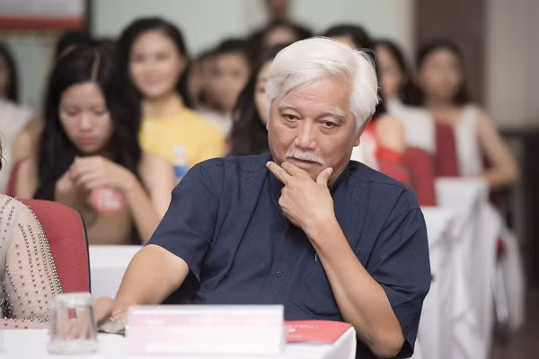 Nhà sử học Dương Trung Quốc là Trưởng ban giám khảo cuộc thi Hoa hậu Việt Nam.