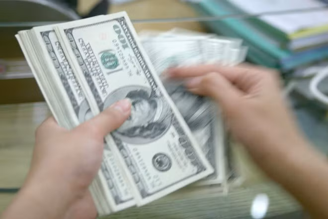 USD tự do giảm sâu -ẢNH: NGỌC THẮNG