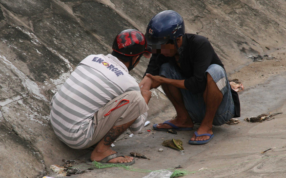 Vòng luẩn quẩn nghiện - cai nghiện - tái nghiện....Ảnh: M.Đ.
