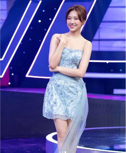 Hari Won không ngại công khai quá khứ nổi loạn. Hari Won không ngại công khai quá khứ nổi loạn.