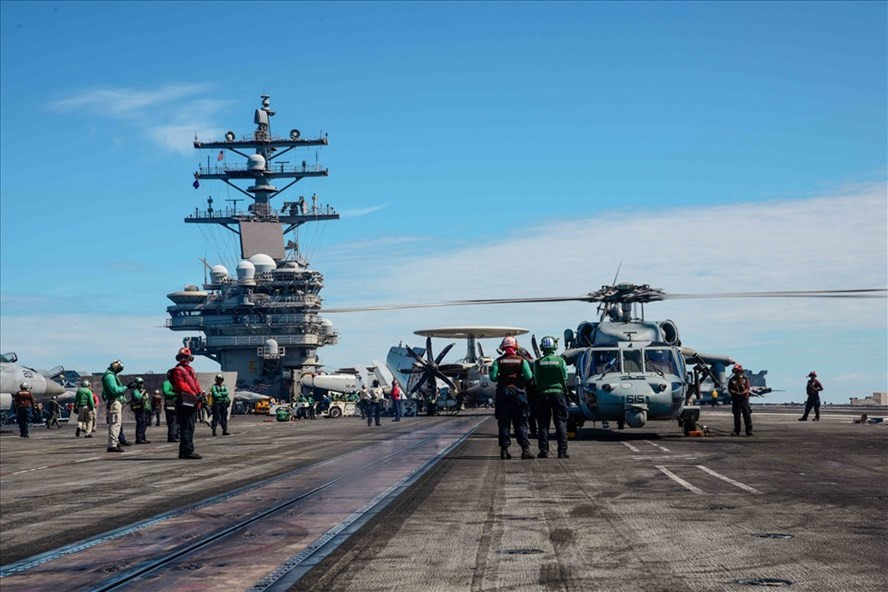 Máy bay Hải quân Mỹ thực hiện các hoạt động bay trên tàu sân bay USS Ronald Reagan ở Biển Đông hôm 17.7. Nguồn: Hạm đội Thái Bình Dương Mỹ